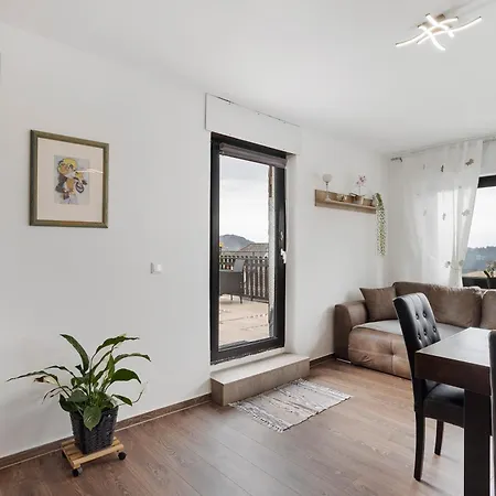 Haus Elena 7c شقة